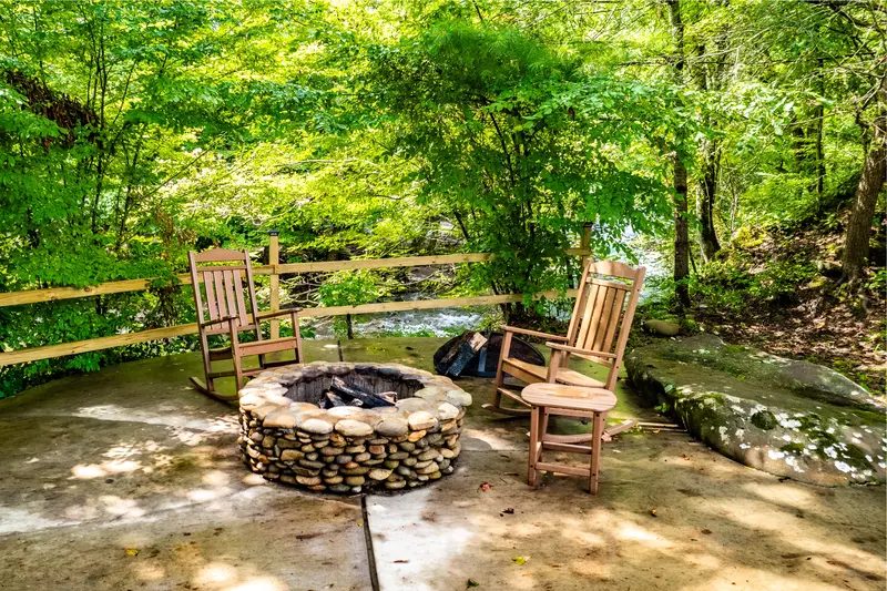 Flint Rock Cabin