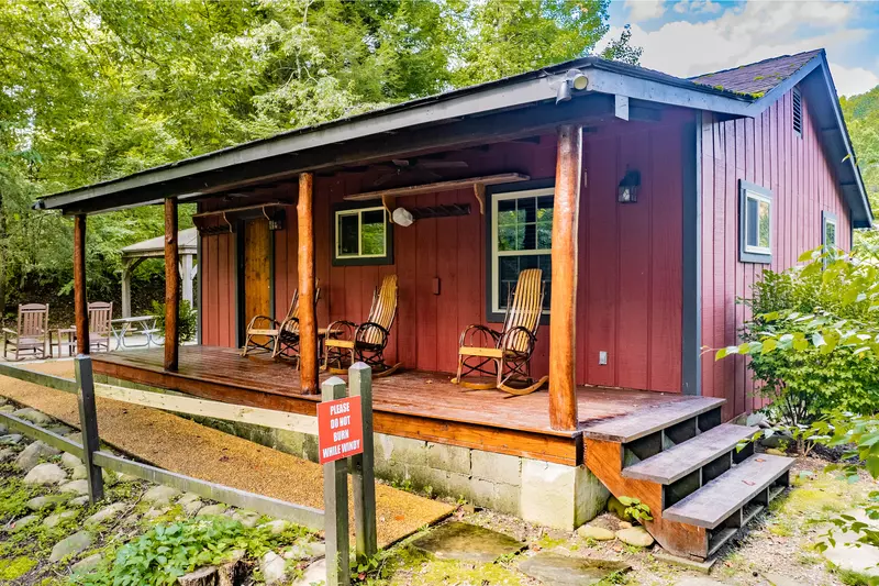 Flint Rock Cabin