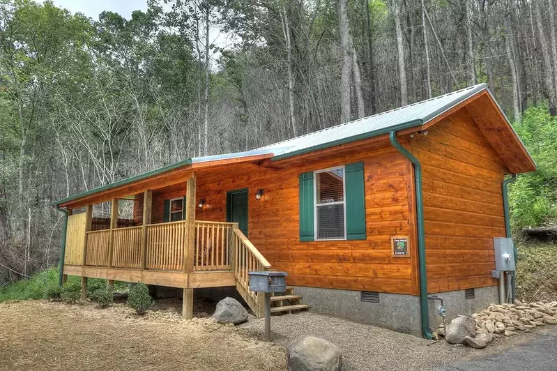 Tree House cabin front