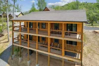 Downtown Hickory Hideaway cabin near downtown Gatlinburg